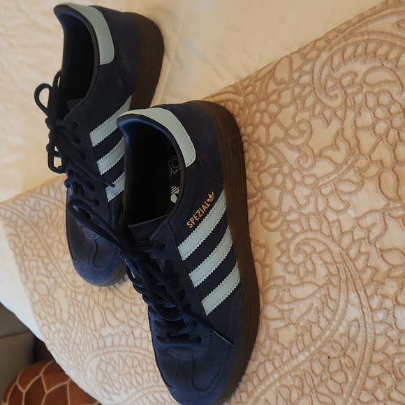 Adidas Spezial - Picture 4 of 9
